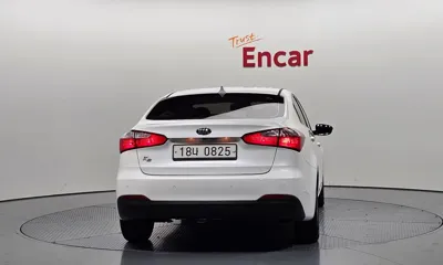 Kia K3 2015, 99825 км, за 4745.5 USD