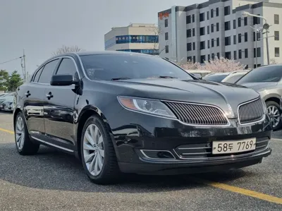 Lincoln MKS · 2015 год
