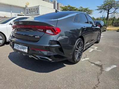 Kia K5 2021, 124859 км, за 10353.58 USD