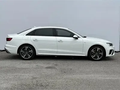 Audi A4L 2022, 61000 км, за 16627.11 USD