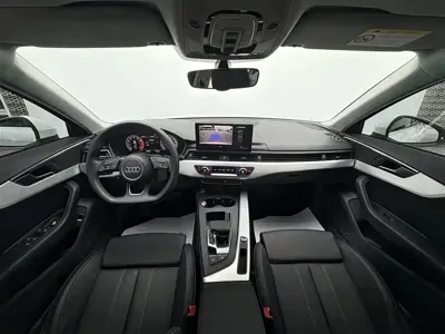 Audi A4L 2022, 61000 км, за 16627.11 USD - фото 9