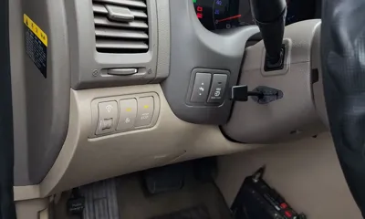 Kia Canival 2012, 141054 км, за 3237.53 USD - фото 17