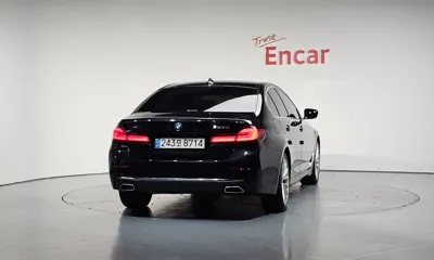 BMW 5-Series 2021, 87716 км, за 23646.86 USD