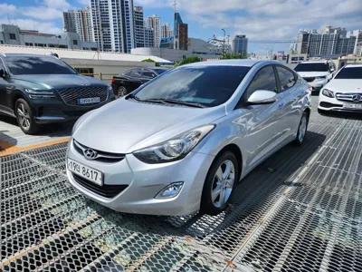 Hyundai Avante · 2012 год