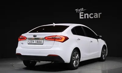 Kia K3 2015, 144868 км, за 3800.9 USD