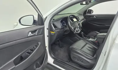 Hyundai Tucson 2016, 121009 км, за 6840.39 USD - фото 10