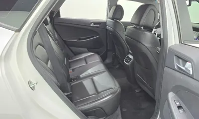 Hyundai Tucson 2016, 121009 км, за 6840.39 USD - фото 11