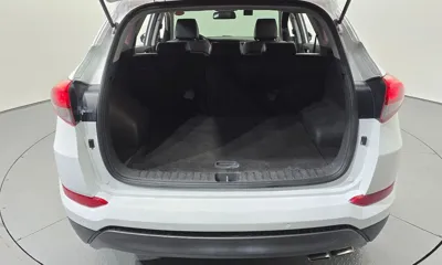Hyundai Tucson 2016, 121009 км, за 6840.39 USD - фото 19