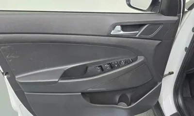 Hyundai Tucson 2016, 121009 км, за 6840.39 USD - фото 24