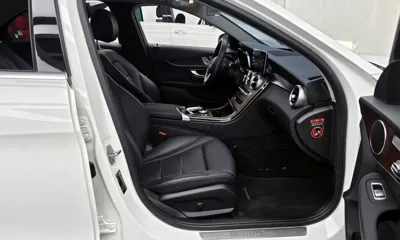 Mercedes-Benz C-Class 2020, 29118 км, за 17581.55 USD - фото 11