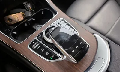 Mercedes-Benz C-Class 2020, 29118 км, за 17581.55 USD - фото 18