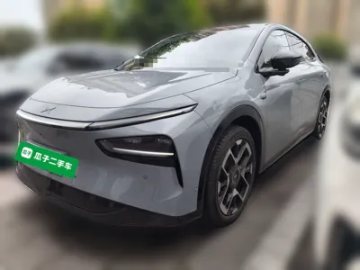 Xpeng G7 · 2025 год