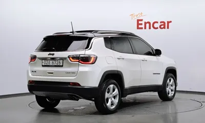 Jeep Compass 2018, 39987 км, за 8543.81 USD