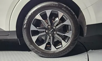 Kia Canival 2023, 67727 км, за 19434.18 USD - фото 21