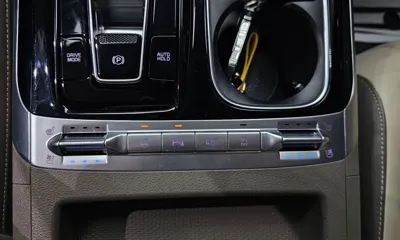 Kia Canival 2023, 67727 км, за 19434.18 USD - фото 28