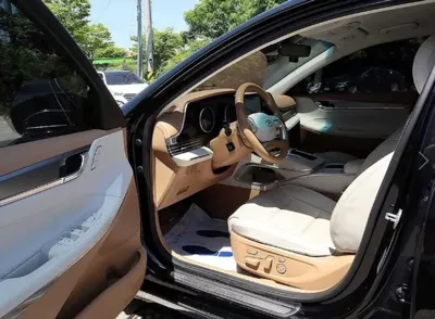Hyundai Grandeur 2022, 139648 км, за 14113.17 USD
