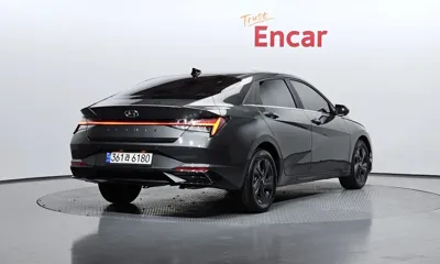 Hyundai Avante 2022, 10199 км, за 13213.92 USD