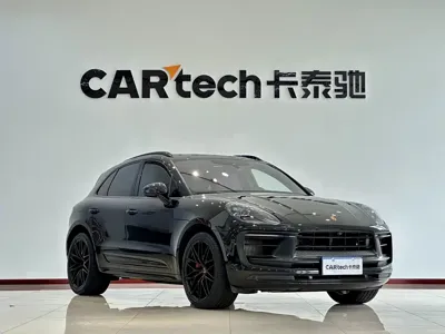 Porsche Macan 2023, 60000 км, за 70105.58 USD