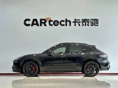Porsche Macan 2023, 60000 км, за 70105.58 USD