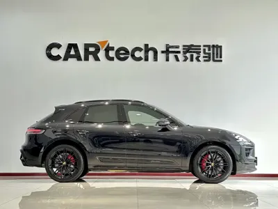 Porsche Macan 2023, 60000 км, за 70105.58 USD