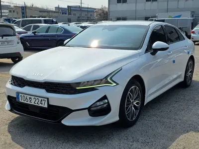 Kia K5 · 2023 год