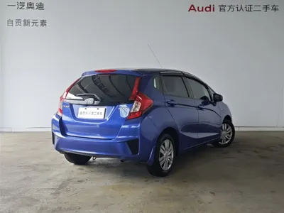 Honda Fit 2016, 74000 км, за 4059.14 USD