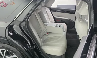 Hyundai Grandeur 2023, 136091 км, за 15534.12 USD - фото 26