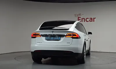 Tesla Model X 2018, 19736 км, за 49961.01 USD