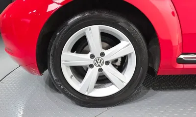 Volkswagen Beatle 2014, 76662 км, за 5146.58 USD
