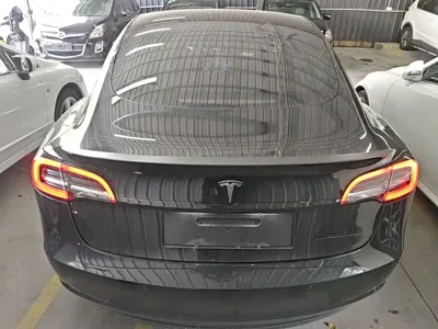 Tesla Model 3 2023, 38500 км, за 27276.09 USD - фото 6