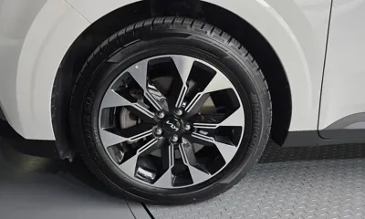 Kia Canival 2022, 90895 км, за 15791.21 USD