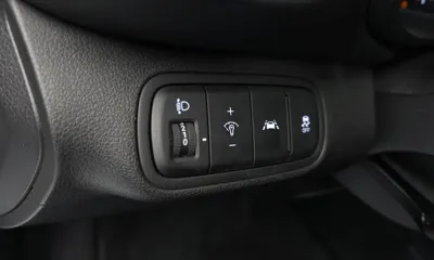 Hyundai Venue 2020, 84625 км, за 9432.74 USD - фото 15