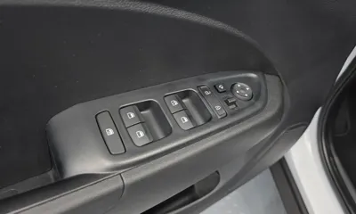 Hyundai Venue 2020, 84625 км, за 9432.74 USD - фото 17