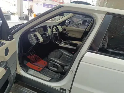 Land Rover Sport 2017, 120000 км, за 29051.85 USD