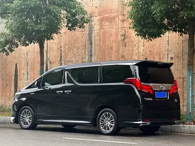 Toyota Alphard 2020, 86000 км, за 64448.43 USD