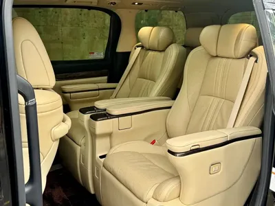 Toyota Alphard 2020, 86000 км, за 64448.43 USD - фото 7