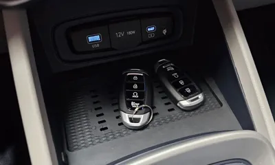 Hyundai Venue 2026, 6349 км, за 13707.1 USD - фото 27