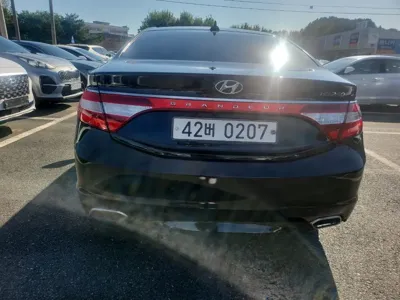 Hyundai Grandeur 2017, 104090 км, за 6291.39 USD