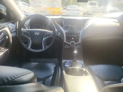 Hyundai Grandeur 2017, 104090 км, за 6291.39 USD - фото 10