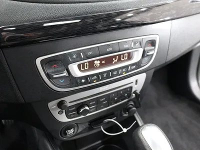 Renault-KoreaSamsung SM3 2015, 50700 км, за 2231.85 USD - фото 8