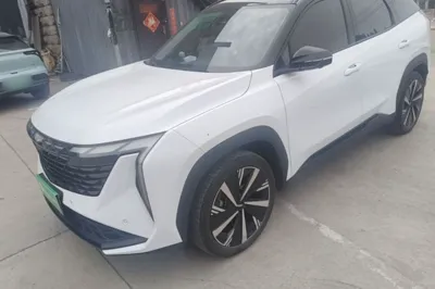 Geely Auto FX11 · 2023 год