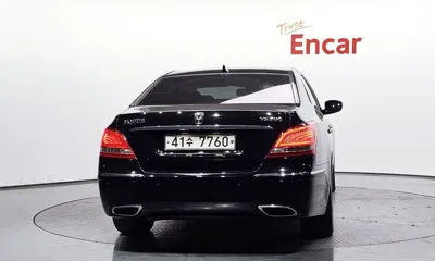 Hyundai Equus 2010, 180883 км, за 2822.63 USD