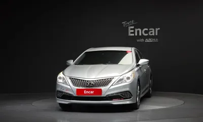 Hyundai Grandeur 2016, 302405 км, за 3120.33 USD