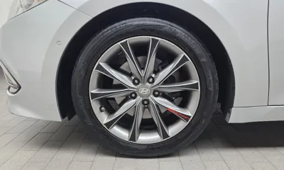 Hyundai Grandeur 2016, 302405 км, за 3120.33 USD