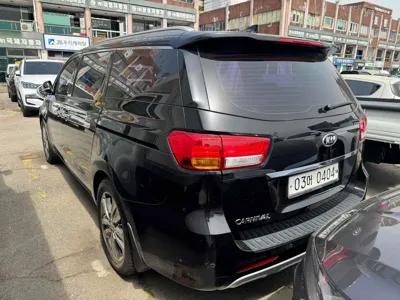Kia Canival 2017, 185824 км, за 6186.1 USD