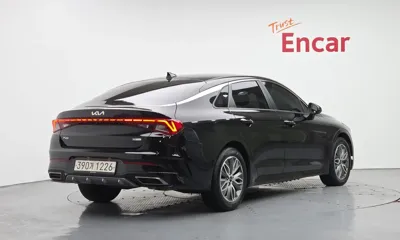 Kia K5 2022, 86588 км, за 10206.07 USD