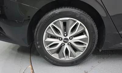 Kia K5 2022, 86588 км, за 10206.07 USD