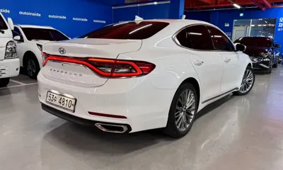 Hyundai Grandeur 2019, 40715 км, за 11774.67 USD