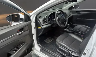 Hyundai Avante 2018, 121260 км, за 6336.31 USD - фото 10