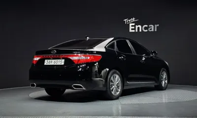 Hyundai Grandeur 2015, 70048 км, за 5990.75 USD